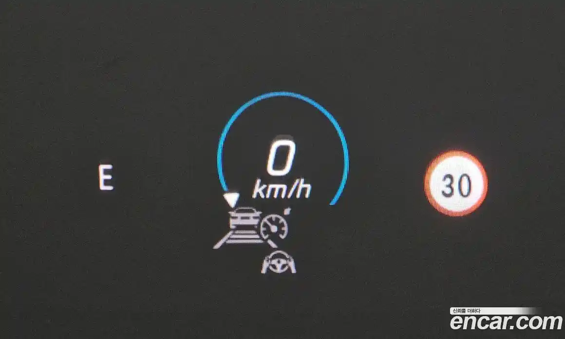 Mercedes-Benz E-Class 2023 2.0 Автомат в Москве № 206649, фото 8