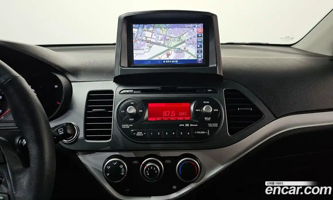 Kia Morning 2012 1.0 Автомат в Москве № 20694, фото 14