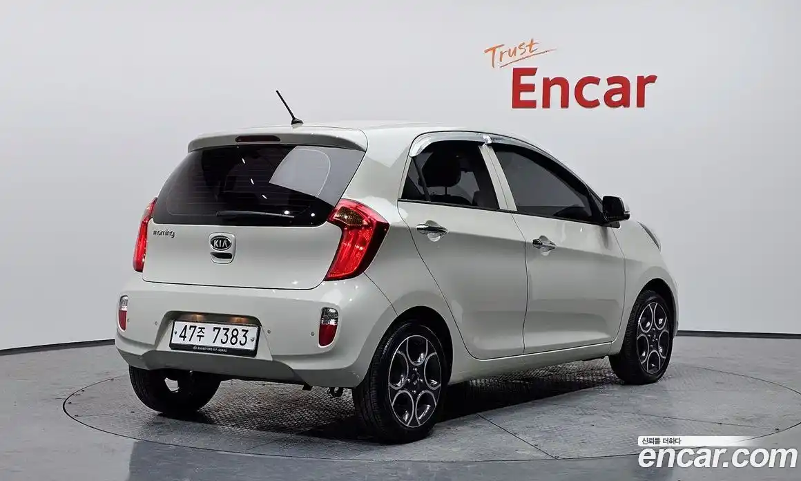 Kia Morning 2012 1.0 Автомат в Москве № 20694, фото 15