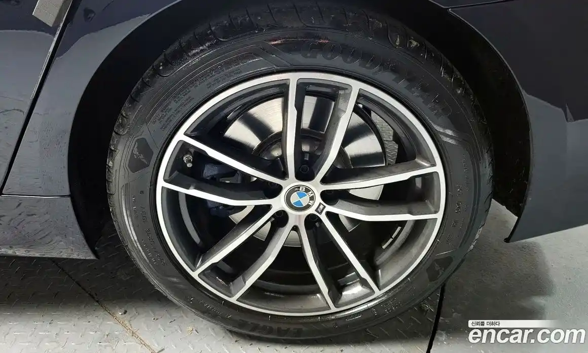 BMW 5-Series 2023 2.0 Автомат в Москве № 210897, фото 12