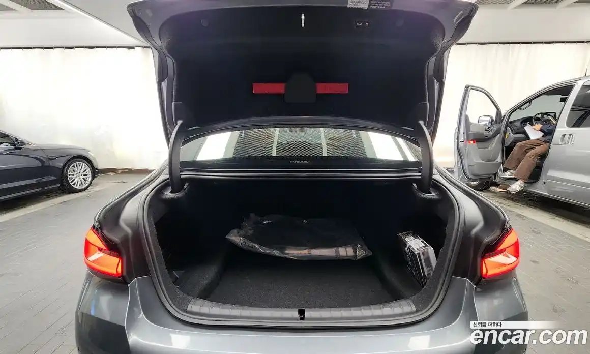 BMW 5-Series 2023 2.0 Автомат в Москве № 211587, фото 11