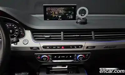 Audi Q7 2019 2.0 Автомат в Москве № 212566, миниатюра 2