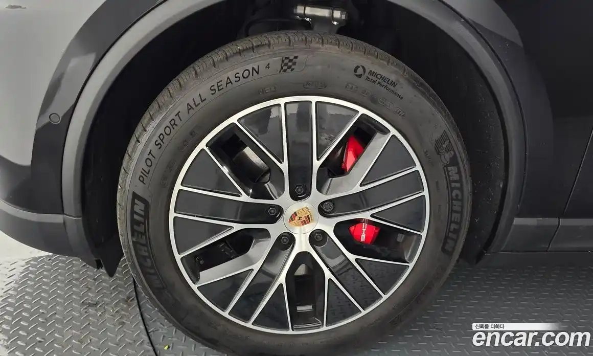 Porsche Macan 2025 0.2 Автомат в Москве № 212949, фото 10