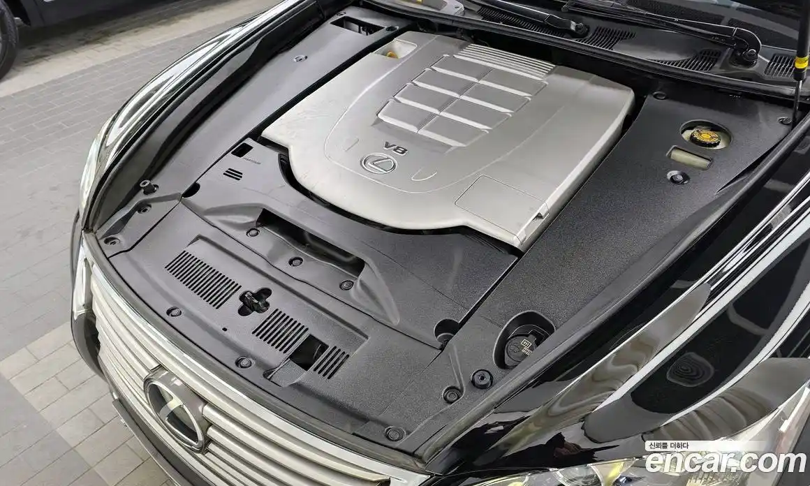 Lexus LS 2017 4.6 Автомат в Москве № 214647, фото 1