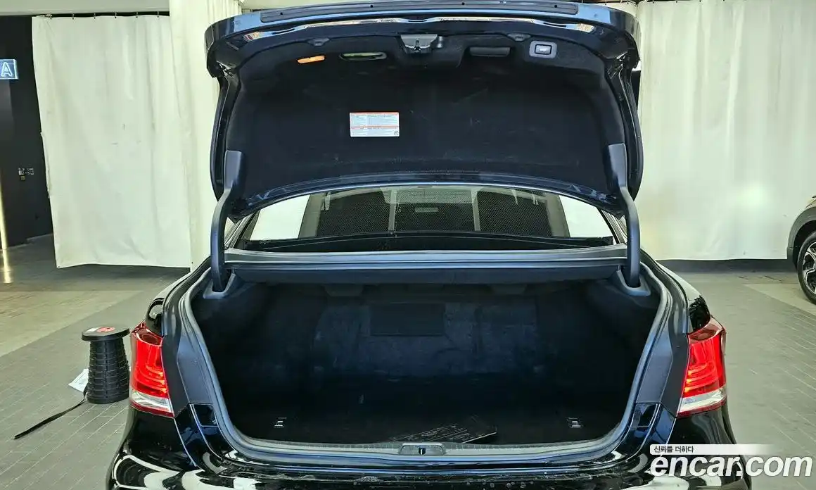 Lexus LS 2017 4.6 Автомат в Москве № 214647, фото 16