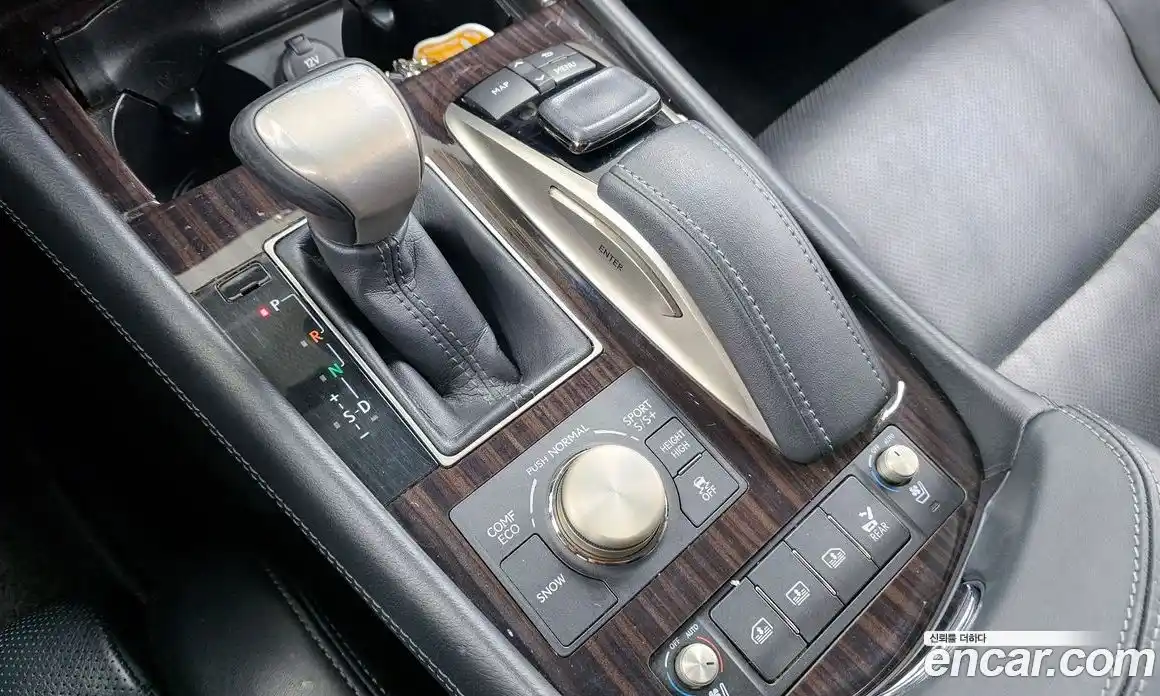 Lexus LS 2017 4.6 Автомат в Москве № 214647, фото 20