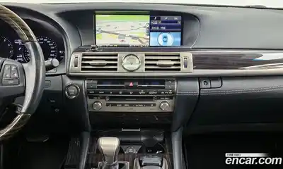 Lexus LS 2017 4.6 Автомат в Москве № 214647, миниатюра 5