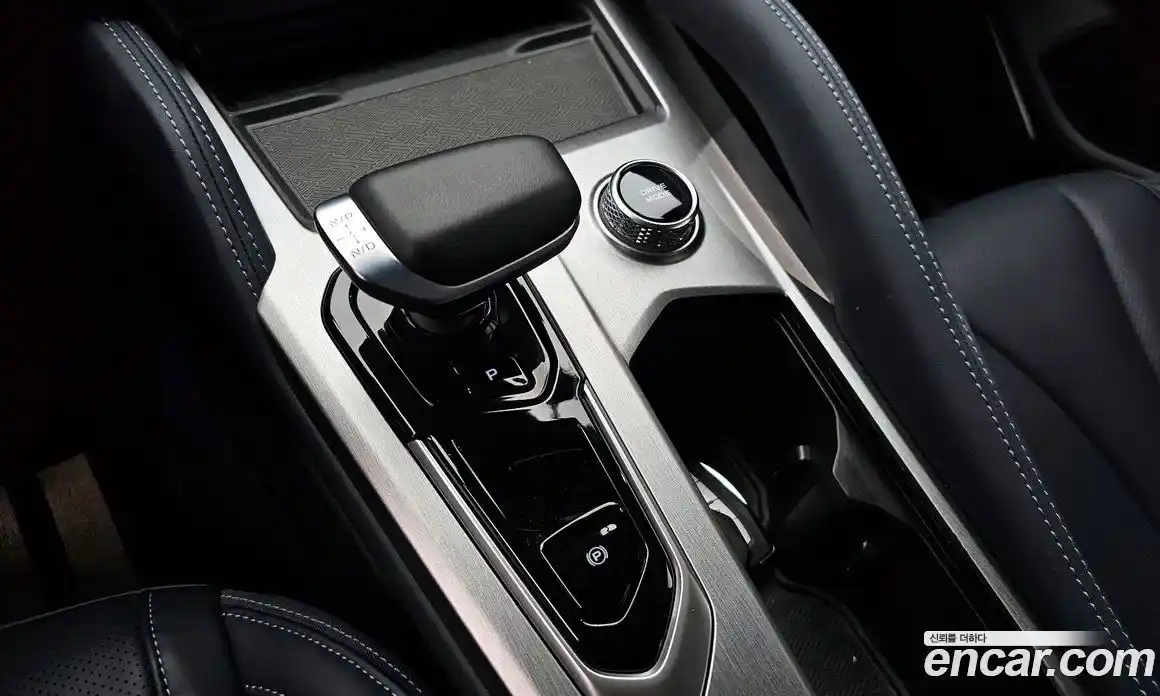 Renault Grand Koleos 2025 1.5 Автомат в Москве № 220128, фото 3