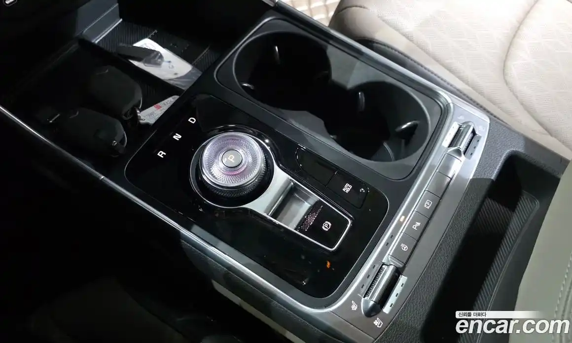 Kia Canival 2025 1.6 Автомат в Москве № 22446, фото 12