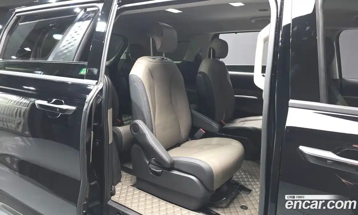 Kia Canival 2025 1.6 Автомат в Москве № 22446, фото 18