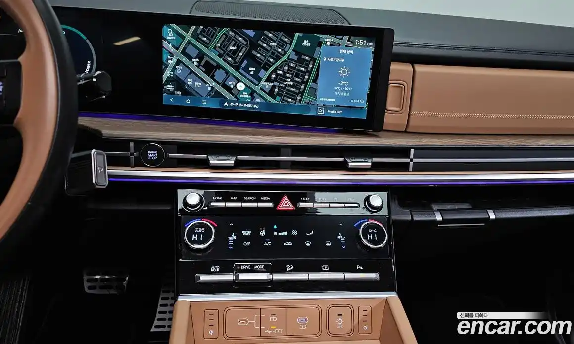 Hyundai Santa Fe 2024 1.6 Автомат в Москве № 225580, фото 12