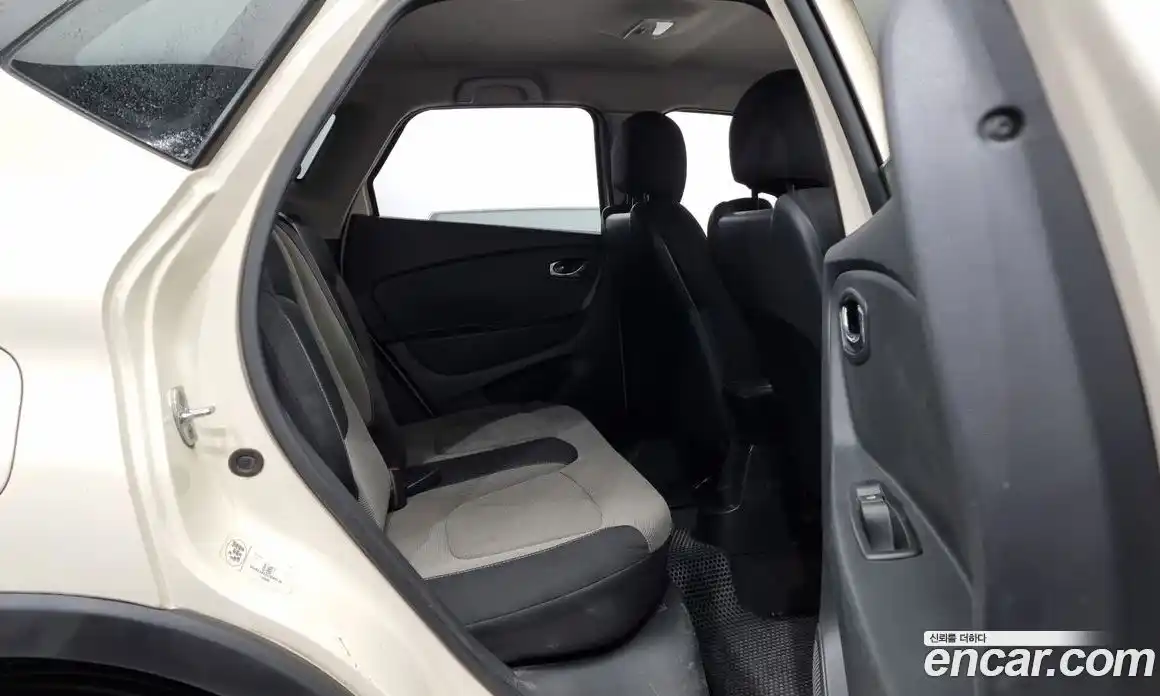 Renault QM3 2014 1.5 Автомат в Москве № 226513, фото 1