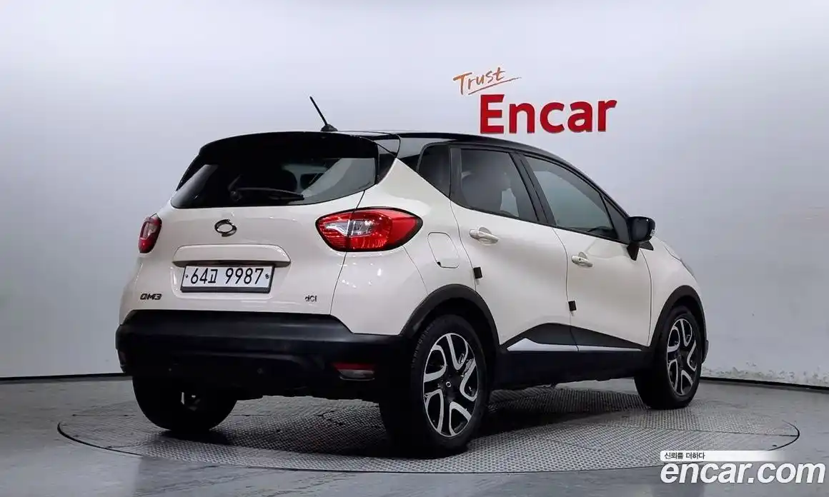 Renault QM3 2014 1.5 Автомат в Москве № 226513, фото 19