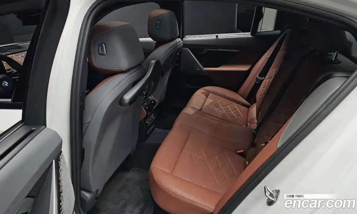 BMW 5-Series 2025 2.0 Автомат в Москве № 228393, фото 14