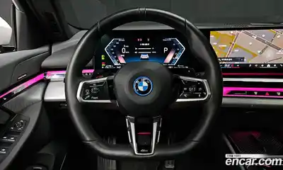 BMW 5-Series 2025 2.0 Автомат в Москве № 228393, миниатюра 3