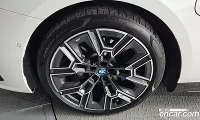 BMW 5-Series 2025 2.0 Автомат в Москве № 228393, миниатюра 10