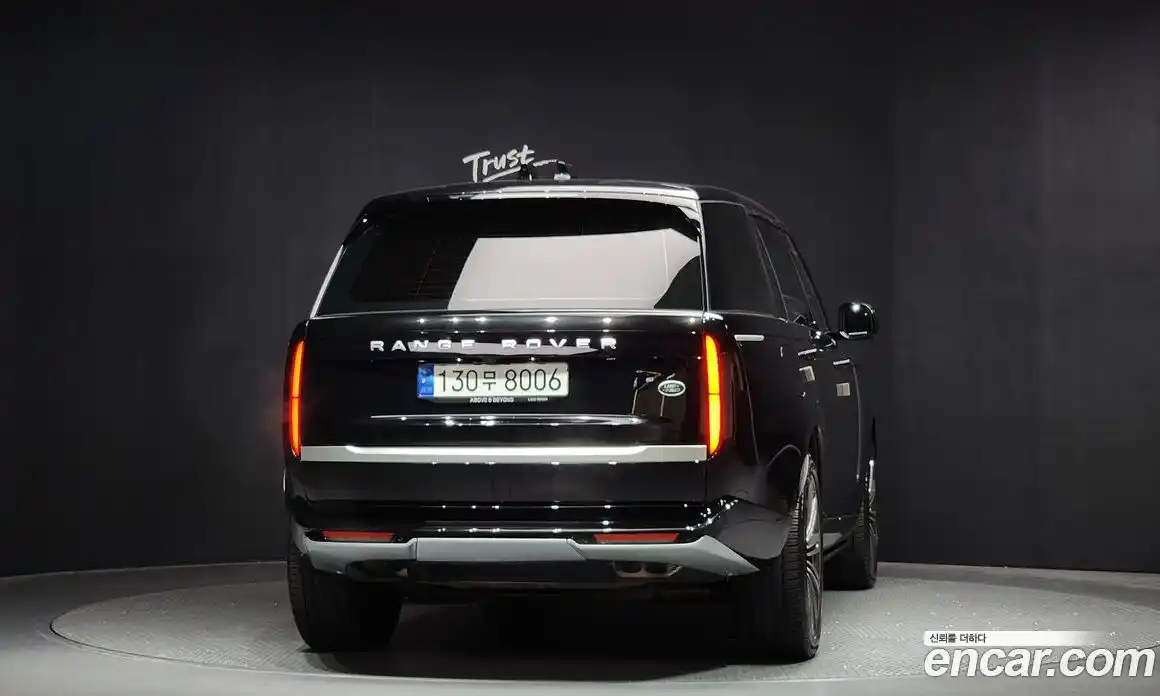 Land Rover Range-Rover 2023 4.4 Автомат в Москве № 231284, фото 14