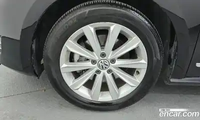 Volkswagen Passat 2015 1.8 Автомат в Москве № 232243, миниатюра 11