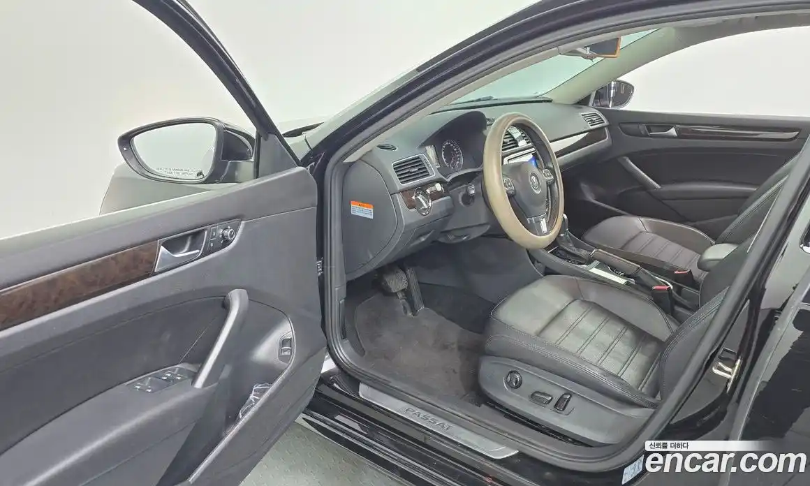 Volkswagen Passat 2015 1.8 Автомат в Москве № 232243, фото 16