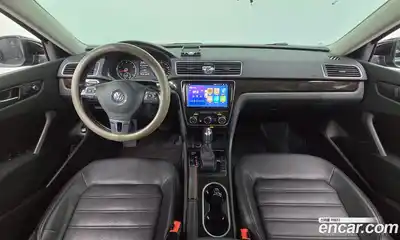 Volkswagen Passat 2015 1.8 Автомат в Москве № 232243, миниатюра 2