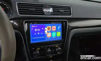 Volkswagen Passat 2015 1.8 Автомат в Москве № 232243, миниатюра 10