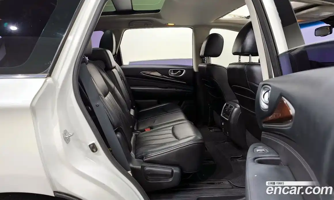 Infiniti QX60 2014 3.5 Автомат в Москве № 252129, фото 14