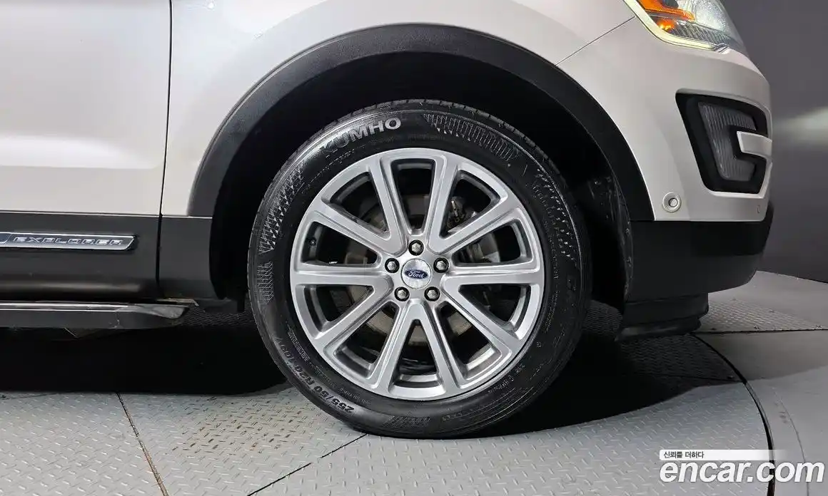 Ford Explorer 2017 2.3 Автомат в Москве № 256981, фото 20