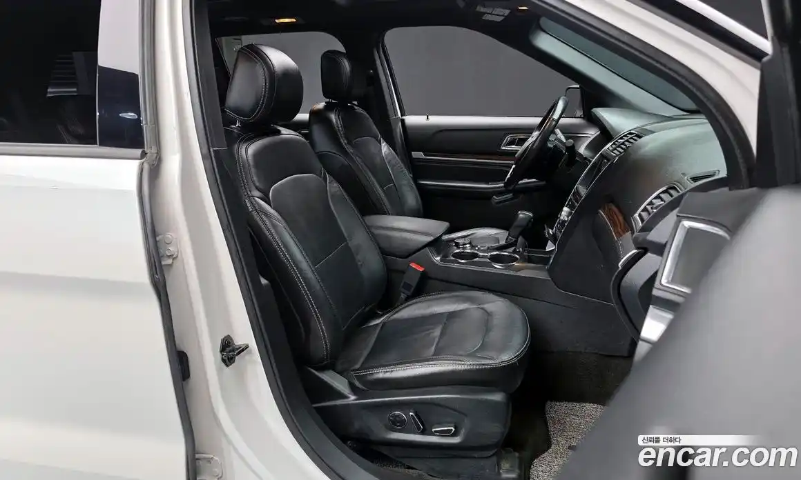 Ford Explorer 2017 2.3 Автомат в Москве № 256981, фото 10