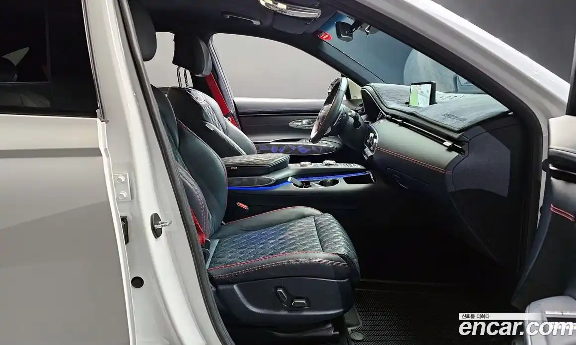 Genesis GV70 2022 2.5 Автомат в Москве № 259263, фото 15