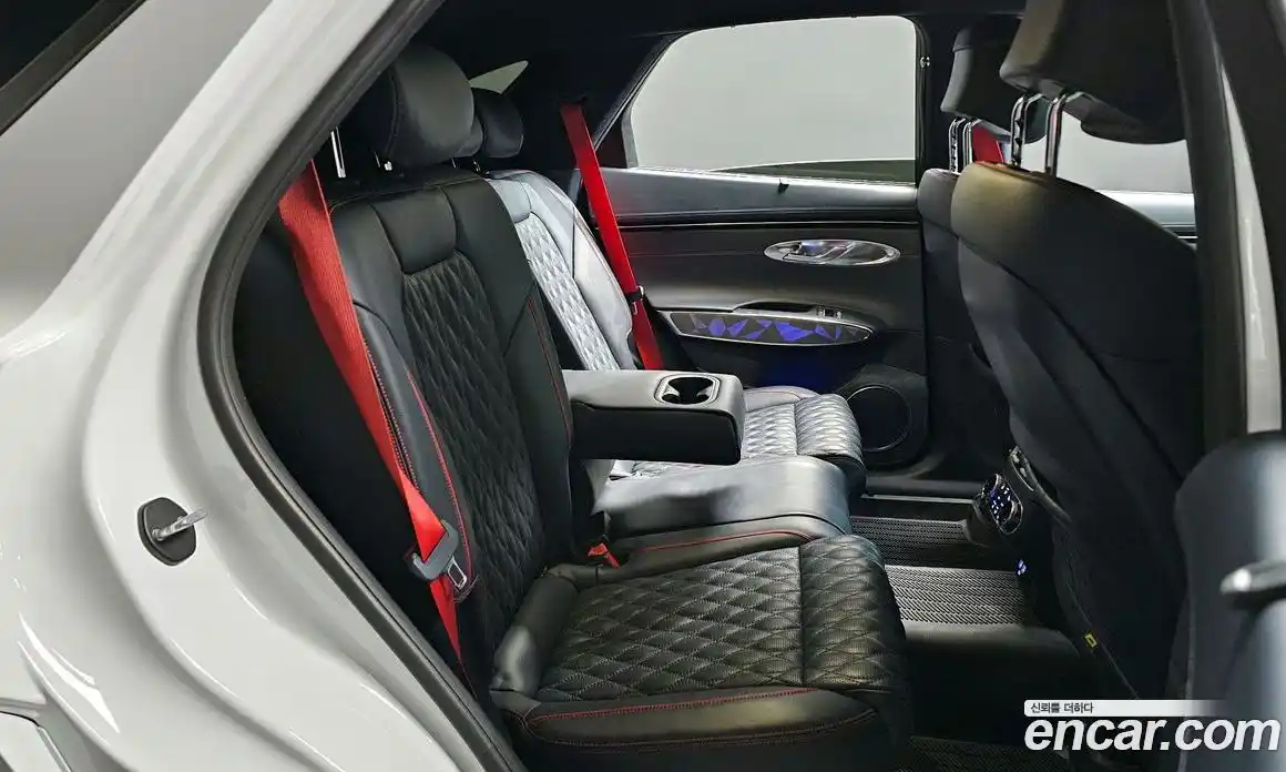 Genesis GV70 2022 2.5 Автомат в Москве № 259263, фото 18