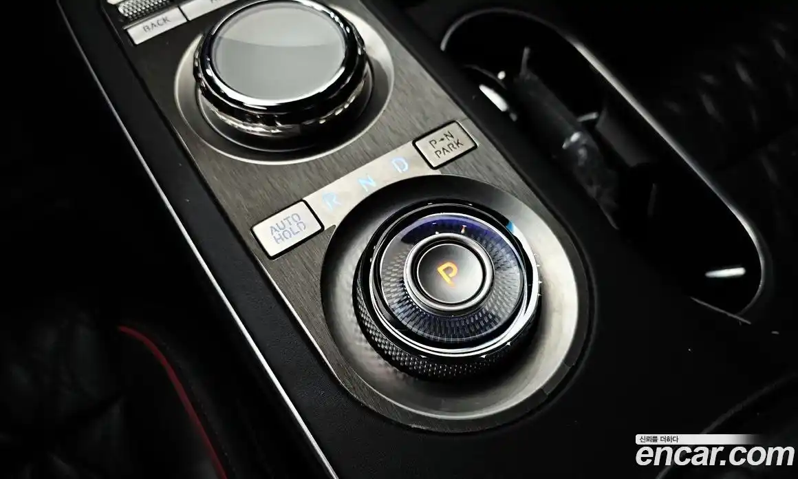 Genesis GV70 2022 2.5 Автомат в Москве № 259263, фото 8