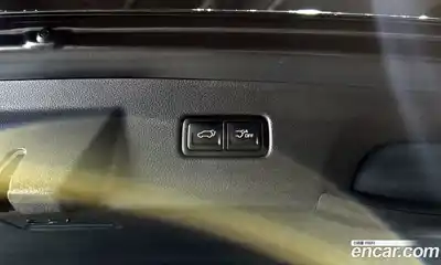 Kia Canival 2023 3.5 Автомат в Москве № 268725, миниатюра 10