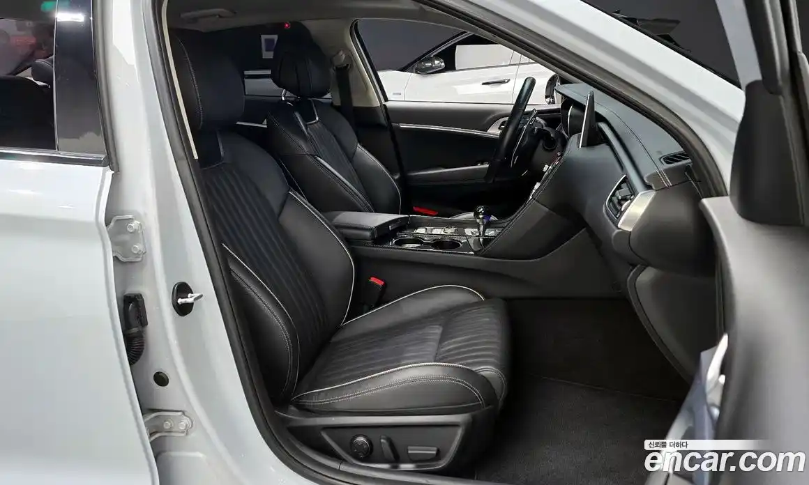 Genesis G70 2019 2.2 Автомат в Москве № 27386, фото 13