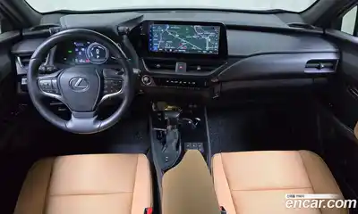 Lexus UX 2023 2.0 Автомат в Москве № 275434, миниатюра 2