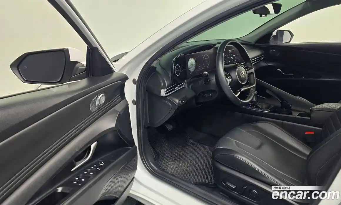 Hyundai Avante 2023 1.6 Автомат в Москве № 279354, фото 16