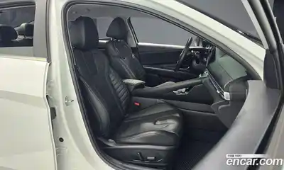 Hyundai Avante 2023 1.6 Автомат в Москве № 279354, миниатюра 5