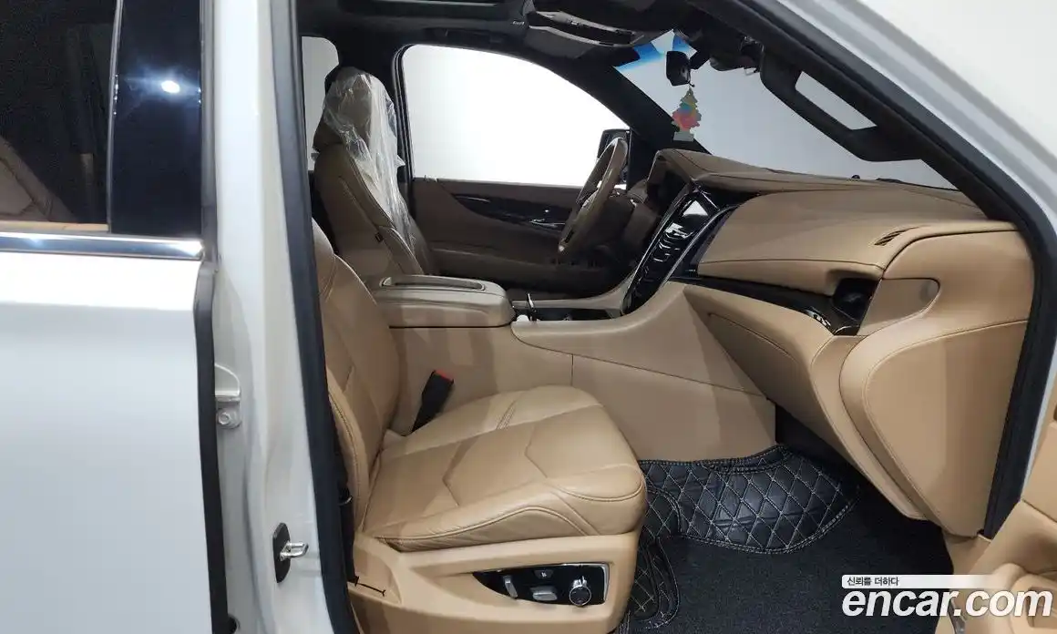 Cadillac Escalade 2019 6.2 Автомат в Москве № 285473, фото 13