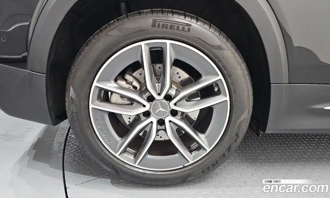 Mercedes-Benz GLB-Class 2025 2.0 Автомат в Москве № 286302, фото 13