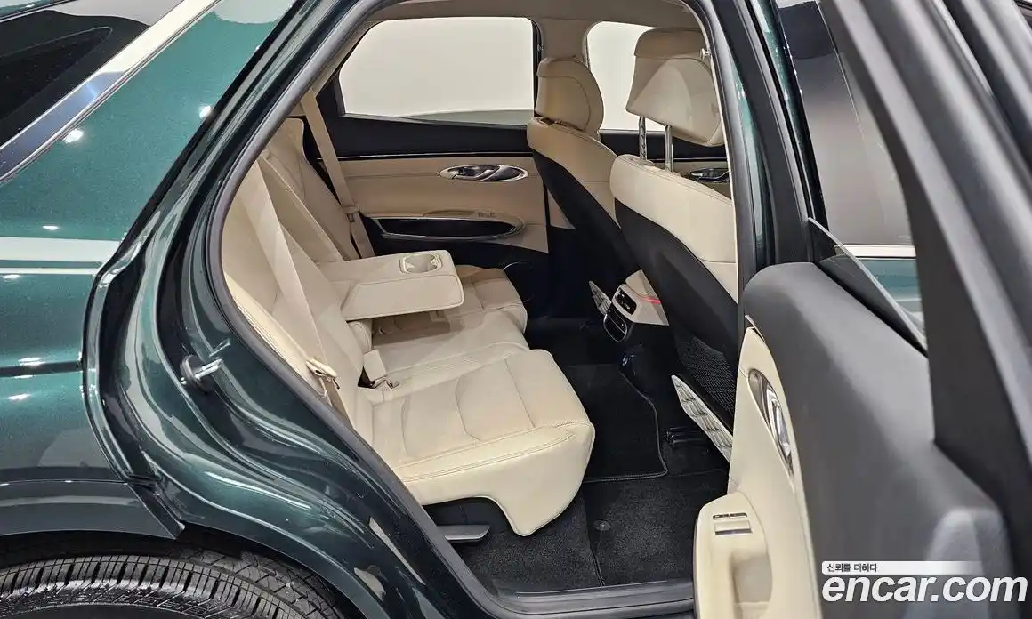 Genesis GV70 2023 2.5 Автомат в Москве № 288969, фото 12