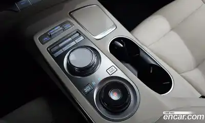 Genesis GV70 2023 2.5 Автомат в Москве № 288969, миниатюра 10