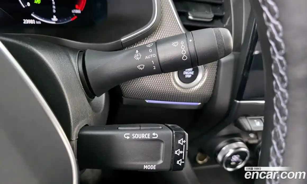 Renault XM3 2023 1.3 Автомат в Москве № 298629, фото 3