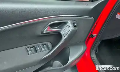 Volkswagen Polo 2016 1.4 Автомат в Москве № 301198, миниатюра 8