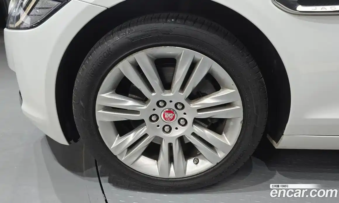 Jaguar XF 2018 2.0 Автомат в Москве № 304943, фото 12