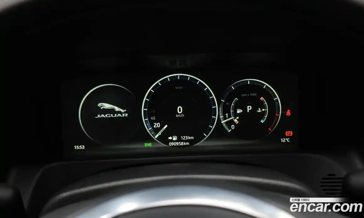 Jaguar XF 2018 2.0 Автомат в Москве № 304943, фото 16