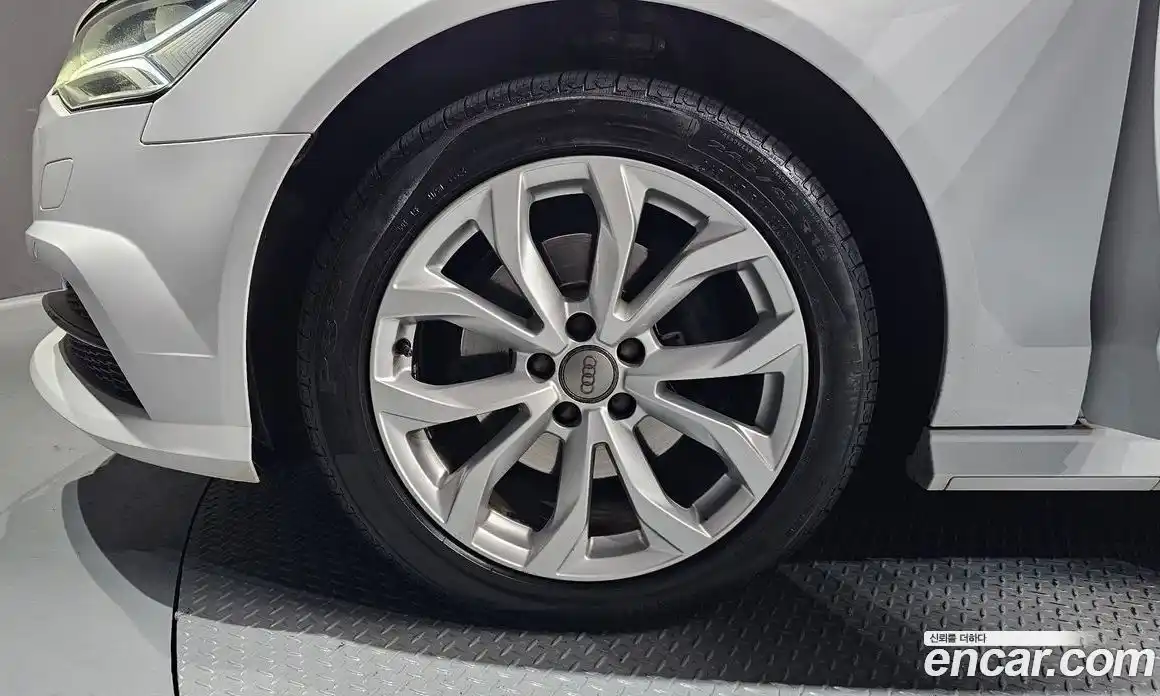 Audi A6 2018 2.0 Автомат в Москве № 312218, фото 13