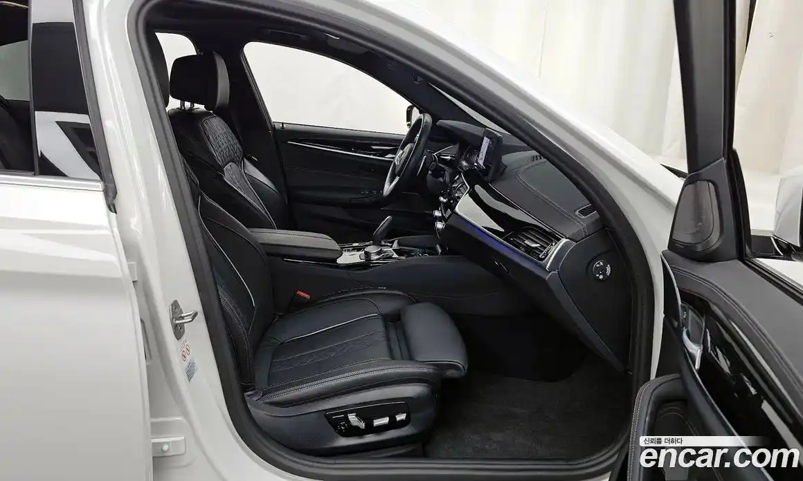 BMW 5-Series 2023 2.0 Автомат в Москве № 317901, фото 10