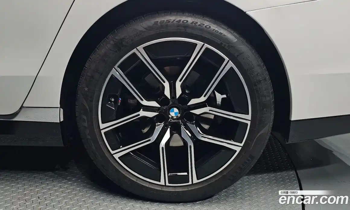 BMW 7-Series 2023 3.0 Автомат в Москве № 318508, фото 15