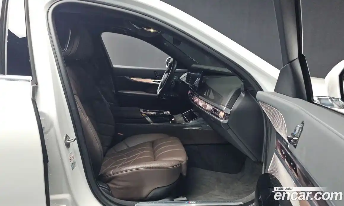 BMW 7-Series 2023 3.0 Автомат в Москве № 318508, фото 17