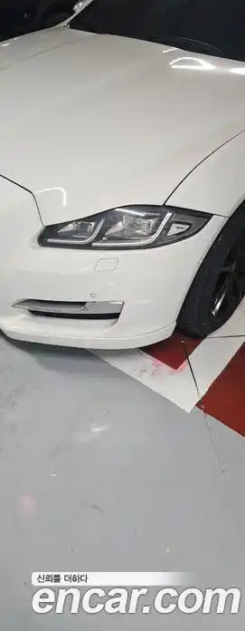 Jaguar XJ 2013 2.0 Автомат в Москве № 320219, фото 16