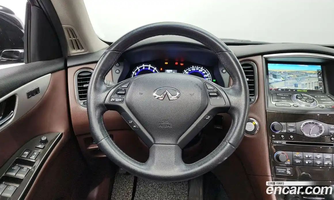 Infiniti QX50 2016 3.7 Автомат в Москве № 326826, фото 14